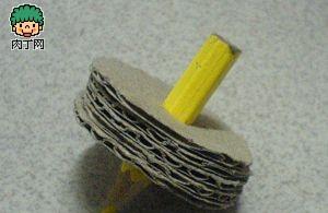 儿童手工：用纸板制作陀螺