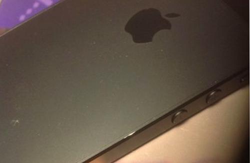 iPhone5磨损门：新材质外壳易受损并且掉漆严重