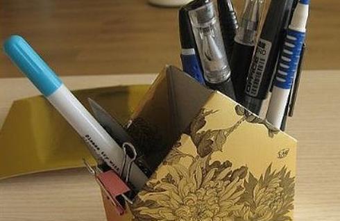 废物利用手工制作：废旧牙膏盒手工制作成笔筒