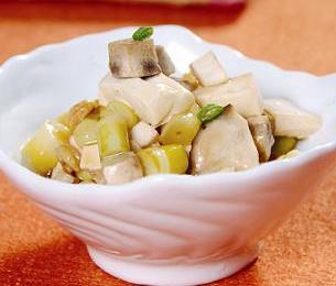笋尖焖豆腐