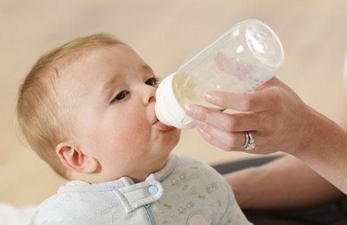宝宝为什么会营养不良 五种错误喂养方式需注意
