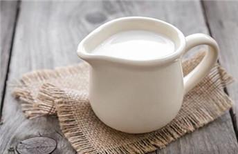 饮用低脂肪牛奶 增加女性不孕风险