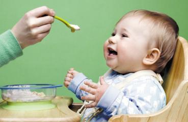 婴儿饮食的五不宜要注意