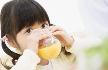 孩子喝果汁的六大误区要注意