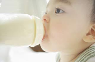 合生元奶粉浓缩β-植物油 解决宝宝便秘难题