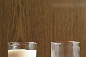 牛奶羊奶那个营养价值高