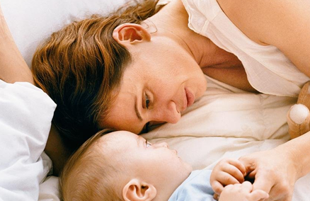 剖腹产的新妈妈能母乳喂养吗？