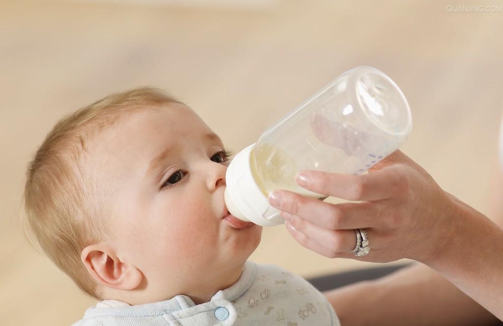 宝宝食用冷冻母乳时需注意些什么