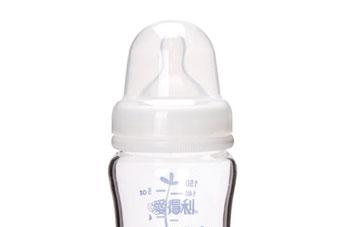 专家建议：半岁以下宝宝选玻璃奶瓶