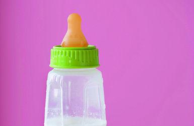 婴儿吃奶粉会过敏吗？