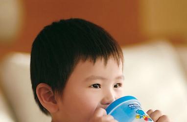 专家提示：水解配方奶粉帮助宝宝抵抗过敏