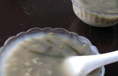 防治水痘食谱——绿豆海带汤