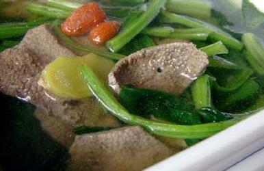 冬季汤水：菠菜猪肝汤