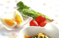 7个月宝宝夏季食谱推荐：西红柿鸡蛋菠菜面