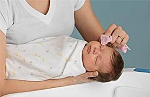 新生儿湿疹能洗脸吗