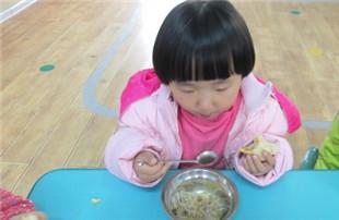 如何培养幼儿良好用餐习惯