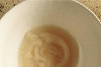 5个月宝宝辅食  鲜桃汁及桃泥