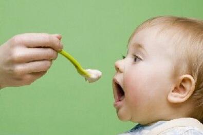 宝宝喝酸奶对牙齿有影响吗