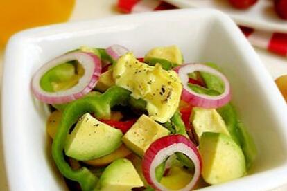 婴儿吃牛油果的好处