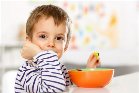 新生儿硬肿症是什么