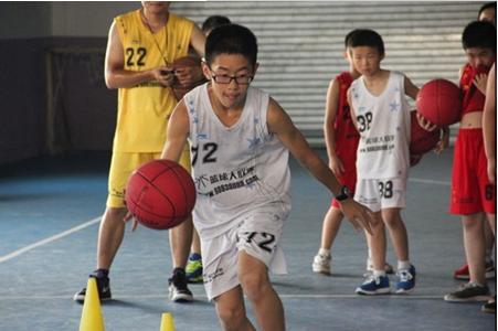 盘点小孩打篮球的好处有哪些