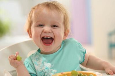 小孩缺硒怎么补：食补为主药补为辅