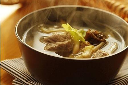 黄花菜下奶的做法