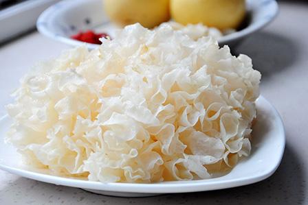 宝宝咳嗽能喝银耳汤吗 家长需对症下药