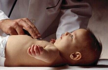 宝宝肺炎的危害  影响宝宝健康，别耽误！