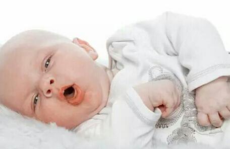 宝宝被痰卡住怎么办  宝宝被痰卡住有哪些有效便捷的方法？