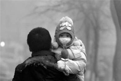 雾霾天宝宝能出门活动吗？雾霾天尽量少带宝宝出门