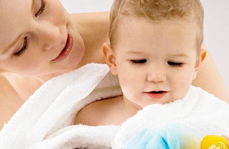 手足口病能否洗澡？ 如何保持小孩皮肤清洁？