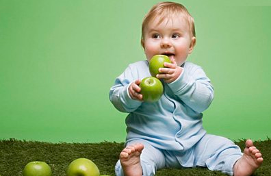 宝宝便秘能吃苹果吗？苹果缓解便秘要看怎么吃