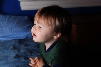 口腔溃疡与手足口病的区别 别把手足口看成口腔溃疡！