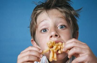 小孩为什么会胃积食？