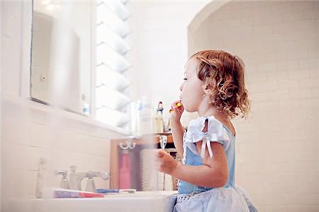 幼儿刷牙的好处有哪些