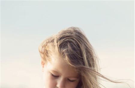 玩手机对孩子的危害有哪些