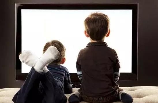 孩子沉迷电视会影响一生！再不注意就晚了！