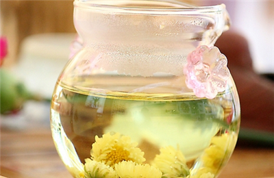 宝宝湿疹可以喝菊花茶吗？