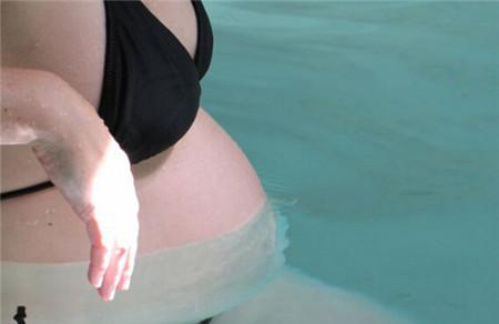 孕妇不能泡汤?当心流产和胎儿畸形