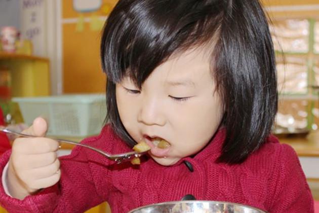 孩子在幼儿园挑食怎么办