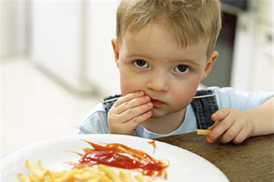 宝宝流鼻血吃什么去火？