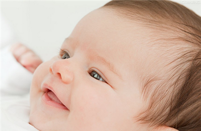新生儿脸上的湿疹怎么办？