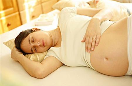 怀孕23周肚子有时发硬起来是怎么回事