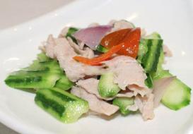 丝瓜熘肉片