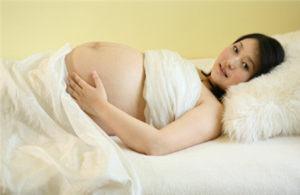 怀孕24周可以平躺睡觉吗