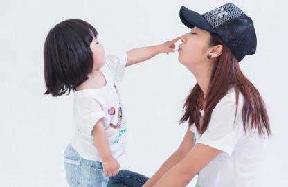 生完孩子肚子上的妊娠纹怎么去掉 网友消除妊娠纹的办法