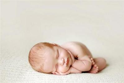 顺产侧切怎么睡比较好