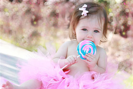 宝宝长牙能吃糖吗？