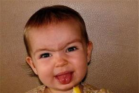 宝宝长牙可以吃酸的吗？